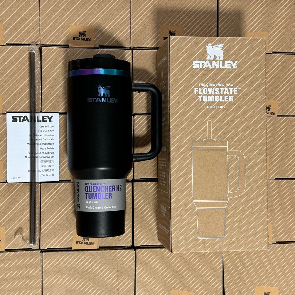 Термокружка Stanley, 1.18 л, 40 OZ / Матермос Стенли 1.18л / Термос для холодных и горячих напитков 
Термокружка Stanley, 1.18 л, 40 OZ / Матермос Стенли 1.18л / Термос для холодных и горячих напитков
