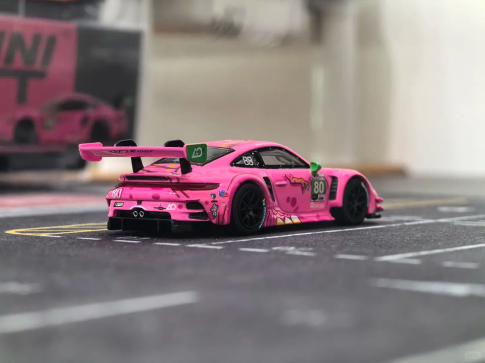 Коллекционная машинка MINI GT 1/64 #872 Porsche 911 GT3 R #80 AO