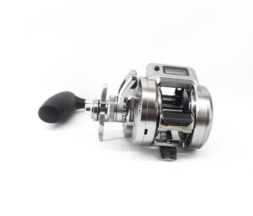 Катушка Shimano Baitcast Ocea Conquest CT 301 HG 2024 Левая рука