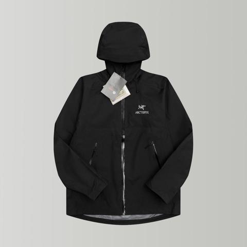 Мужская куртка Arc'teryx Beta LT 2026 GORE-TEX водонепроницаемая дышащая мембрана 20000мм высокое качество премиум копия оригинальная фурнитура YKK утеплённая осенне-зимняя ветровка