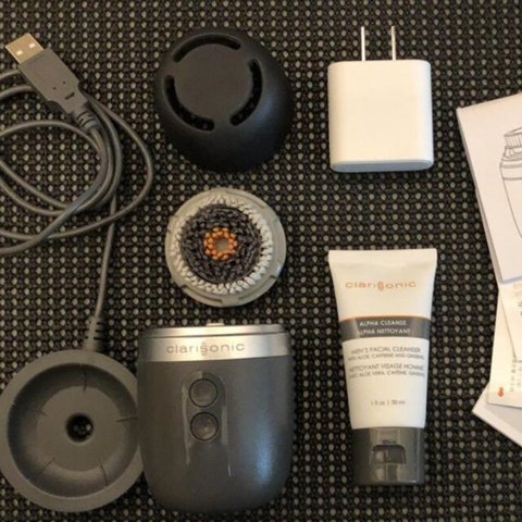 Система звуковых очищающих щеток для лица Clarisonic Mia Fit White