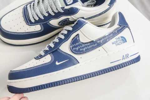 Скидка кроссовки Обувь North Face x Nike Air Force 1 совместный бренд: белый-темно-синий, низкие, выгодная цена