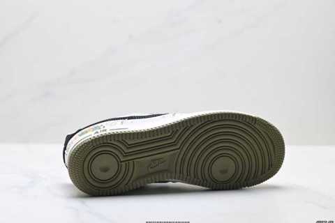кроссовки Обувь Кроссовки Nike AIR FORCE 1 07 Pure Low Top с медовой воздушной амортизацией в подошве Известный