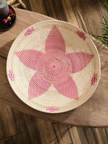 Тарелка декоративная плетёная 'Цветок', 50x50x5 см, ротанг, розовая