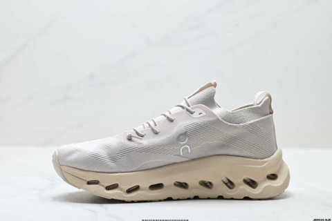 Свежие Обувь Loewe x Running Cloudtilt LOEWE - Легкие кроссовки для бега