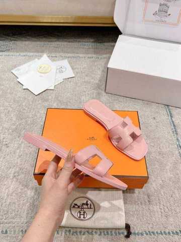В Стиль HERMES Тапочки Модные Прочный Мягкий И Удобный Весенне-летние Тапочки Низкая Цена Высокое Качество