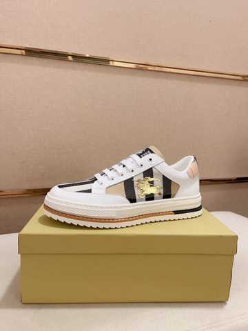 Обувь Розничная торговля Burberry 133