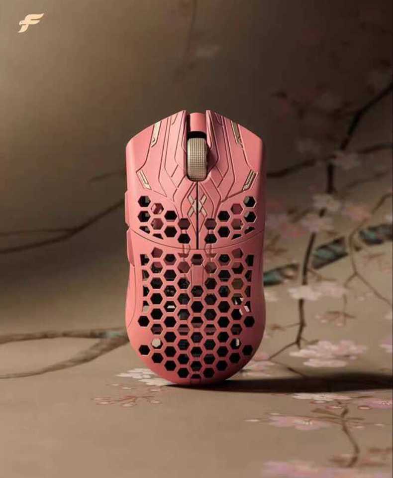 В Наличии Finalmouse ULX Sakura Limited Edition Розовая