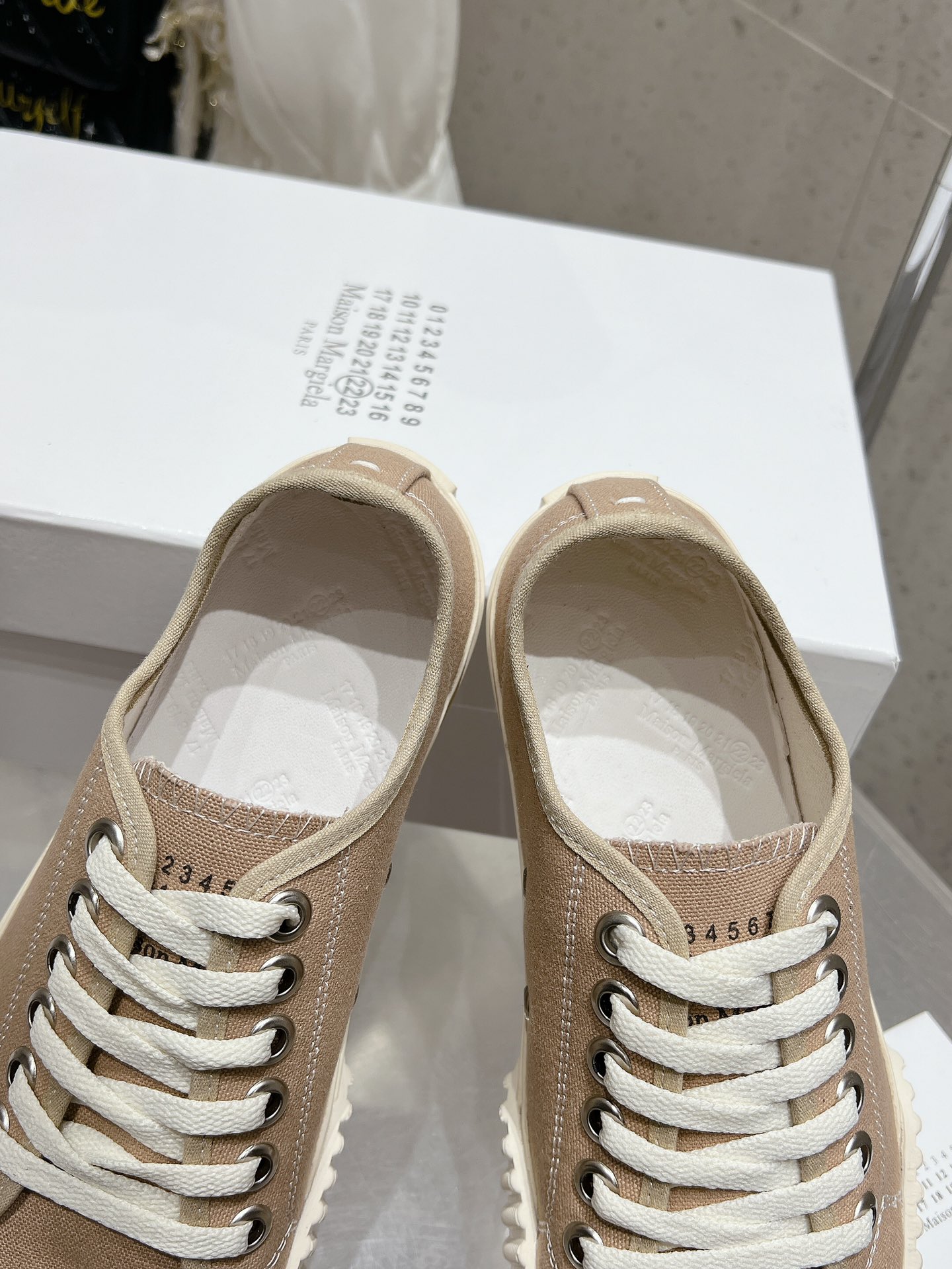 Maison Margiela Женские повседневные кроссовки Стильные и