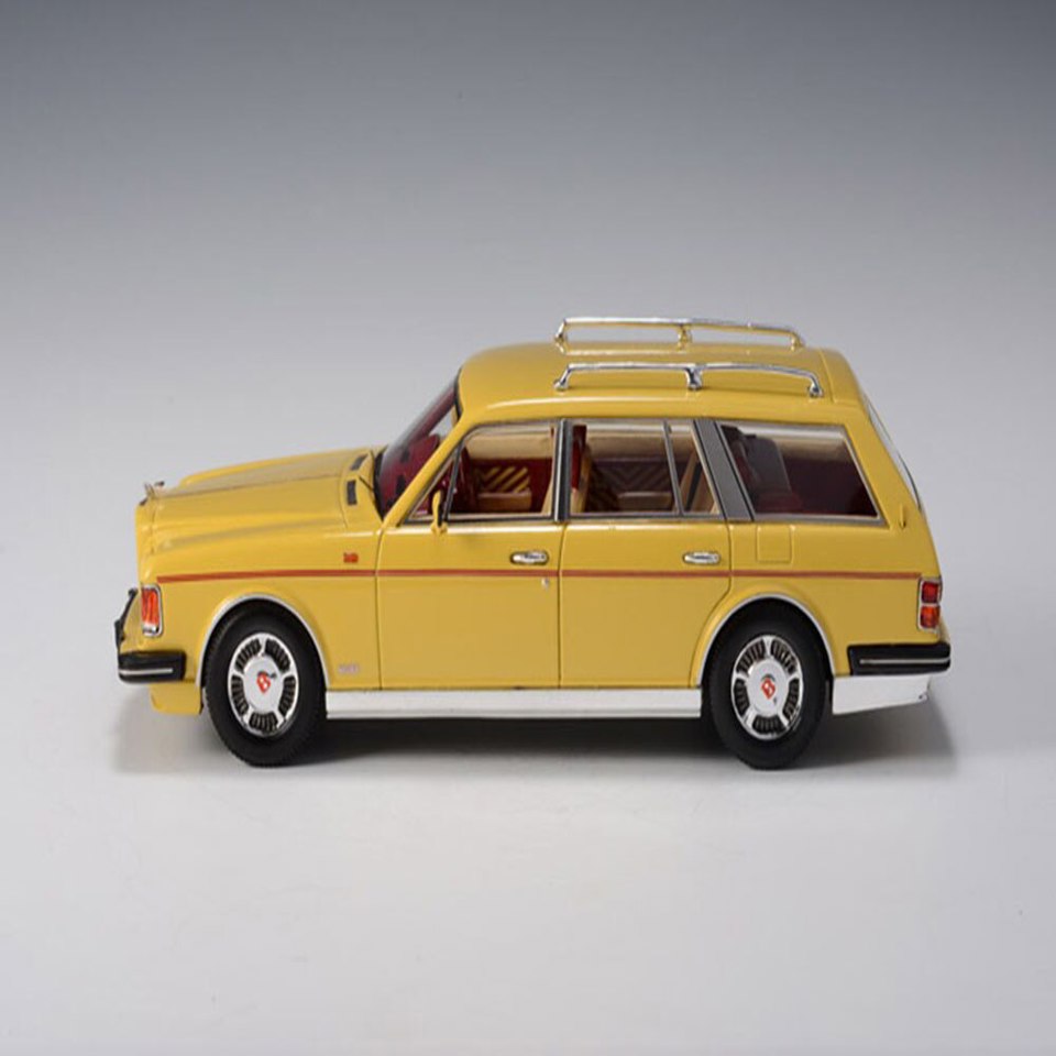 Модель автомобиля Bentley RJD Val Disere 1986 желтый 1:43 GLM