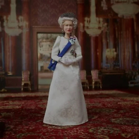 Фирменная кукла Барби королевы Елизаветы II - Платиновый юбилей