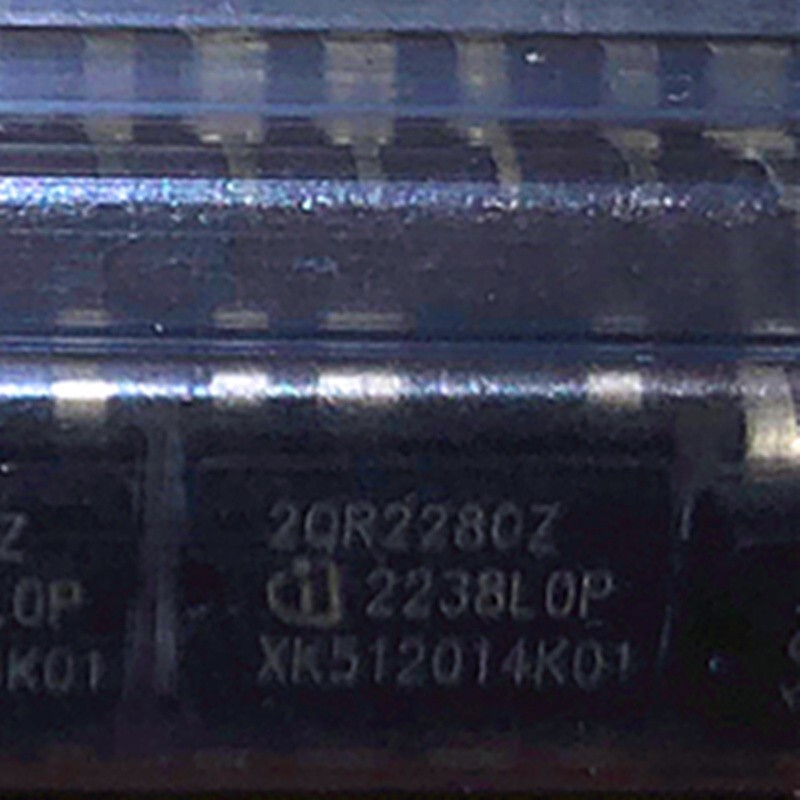 

5PCS E2QR2280Z E2QR2280 2QR2280Z 2QR228OZ 2QR2280 DIP-7