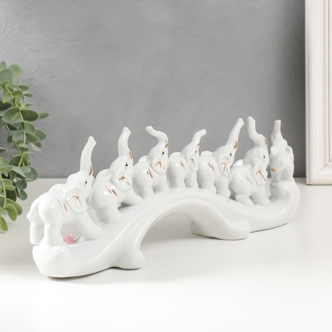 Фигурка керамика 'Семь слонов на волне', белые, 13x33.7x7.5 см