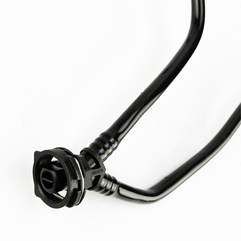 Верхний патрубок переливного шланга радиатора Mercedes CLA250 GLA250 GLA45 2465010325