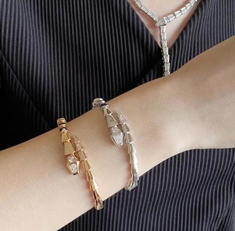 Браслет-змея BVLGARI новинка 2026 золото серебро латунь изысканный дизайн ручная работа стильный аксессуар