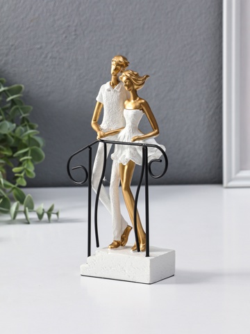 2 шт. Фигура полистоун 'Парочка стоит на лестнице с перилами', бело-золотой, 4.4x12.5x21 см