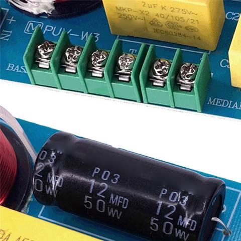 2ШТ 200 Вт 3-полосный Аудио Hifi Фильтр Печатная плата Стереодинамика Перекрестные фильтры высоких и низких частот 3-х единичных делителя частоты