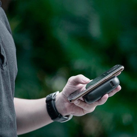 Внешний аккумулятор Solove W5, 10000 мАч, 2.4 А, 2 USB, беспроводная зарядка, чёрный