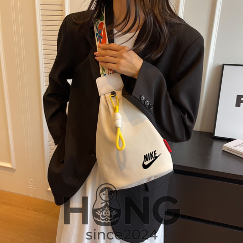 Женская Сумка-кроССбоди NIKE С Уникальным Дизайном Модная И Универсальная Спортивная НагрудНая Сумка В Японском Уличном Стиле.