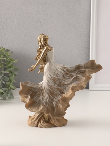 Фигурка полистоун 'Перерождение. Девушка в летящем платье', бежевый, 22.5x8.5x25 см