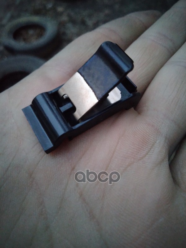 

Пружинка Крышки Бензобака Ipsum 2001, Corolla 12, 14, 15, Kluger, Prado 12 TOYOTA арт. 7736030080