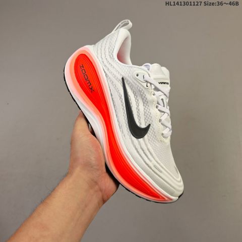 Nike Vomero Plus: Кроссовки для бега с низким верхом, амортизацией и противоскользящей подошвой, полная Хорошо кроссовки Обувь