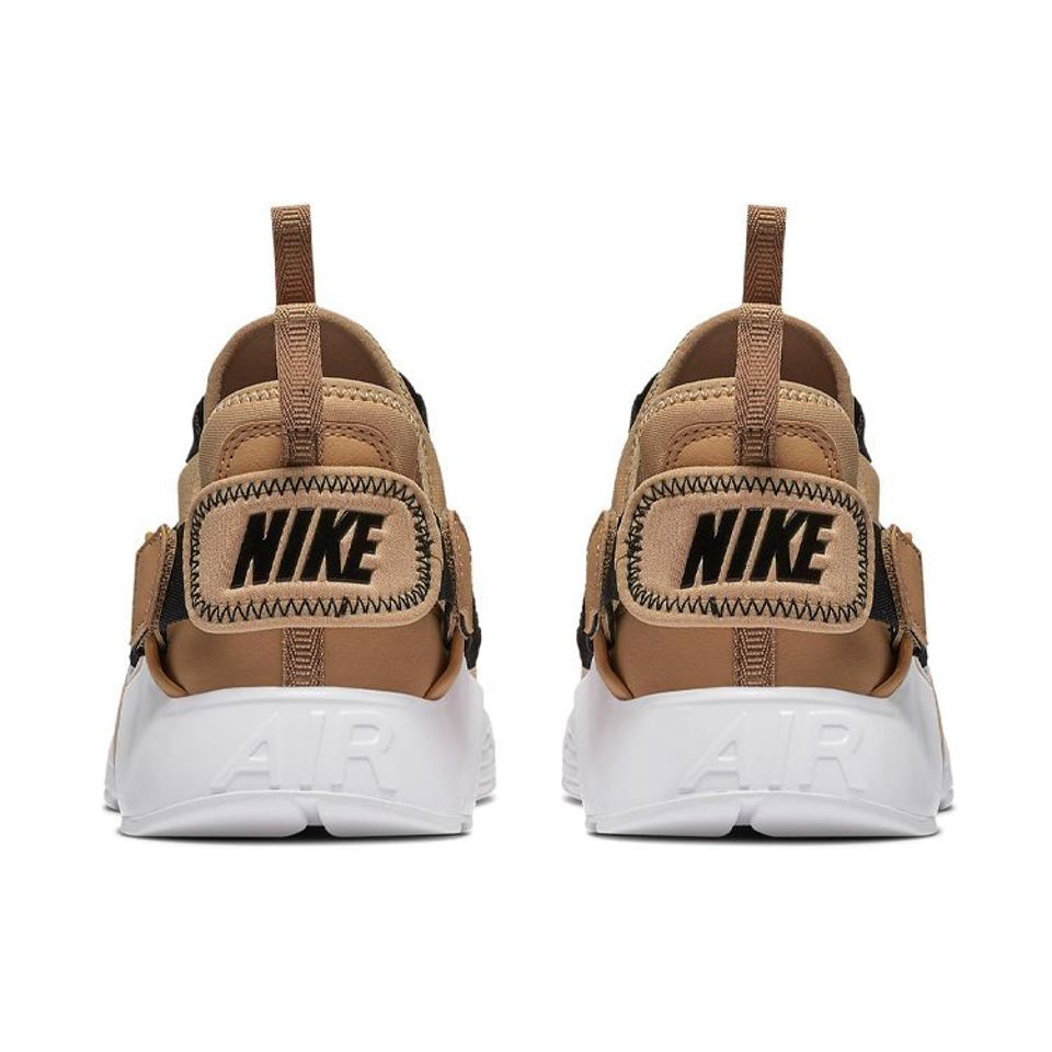 nike air huarache city low praline