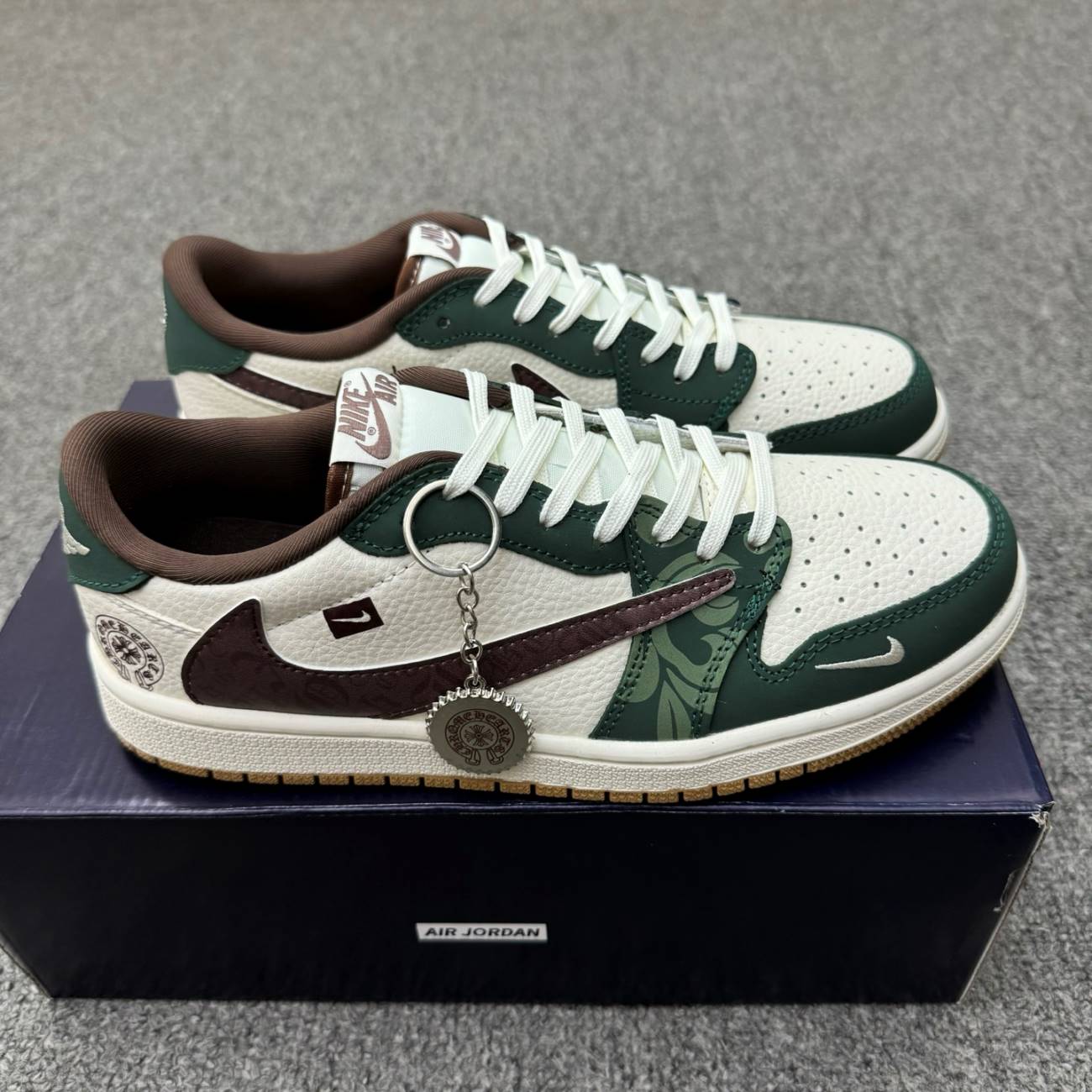 chrome hearts travis scott jordan 1