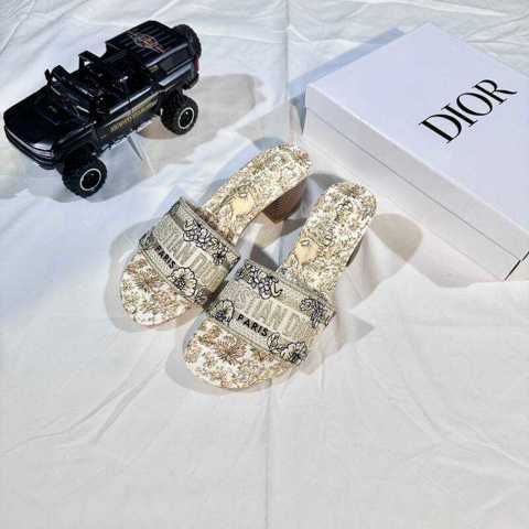 В Стиль Dior Сандалии Женские Модные Прочный Мягкий И Удобный Весенне-летние Тапочки Босоножки