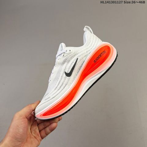 Nike Vomero Plus: Кроссовки для бега с низким верхом, амортизацией и противоскользящей подошвой, полная Хорошо кроссовки Обувь