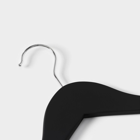 3 шт. Плечики - вешалки для одежды LaDоm, софт тач, 44.5x1.2x23 см, 3 шт., деревянные, с перекладиной, чёрные
