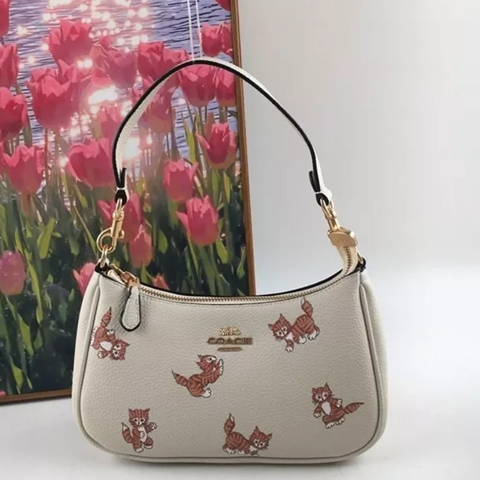 Сумка Coach через плечо с принтом танцующего котенка CC777 цвета слоновой кости 2Way