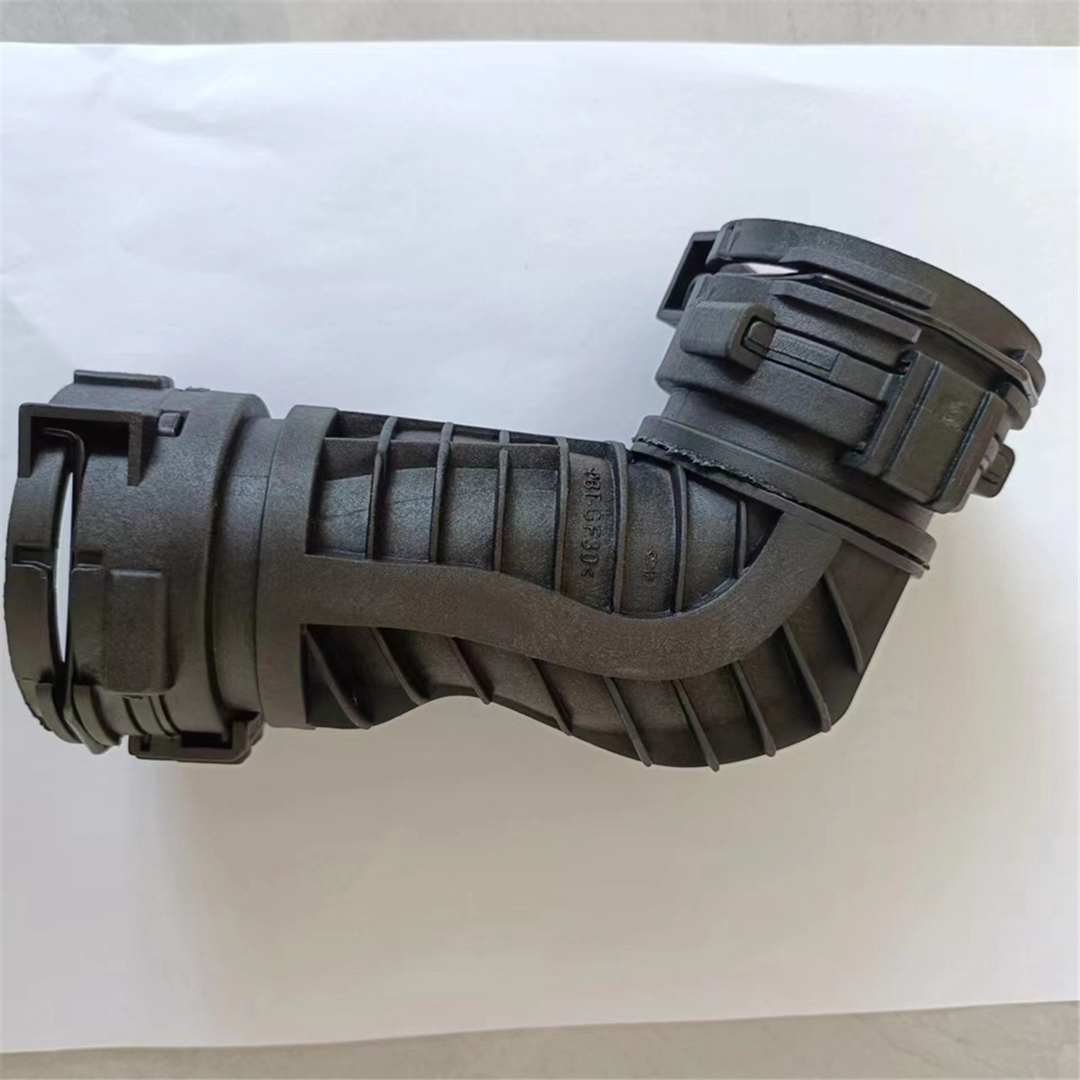 

Патрубок воздухозаборного шланга Turbo Hose 14460-3VA1A для E12 NOTE K13K MICRA 2014-2017 144603VA1A