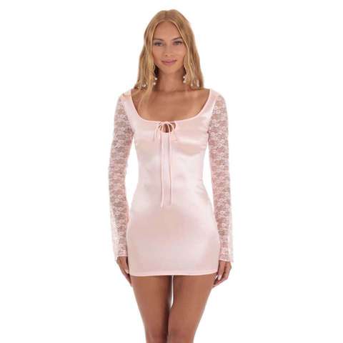 Жалаңаш есектер, әдемі кискалар