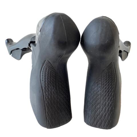 Крышки рычагов переключения передач Shimano ST5700 105