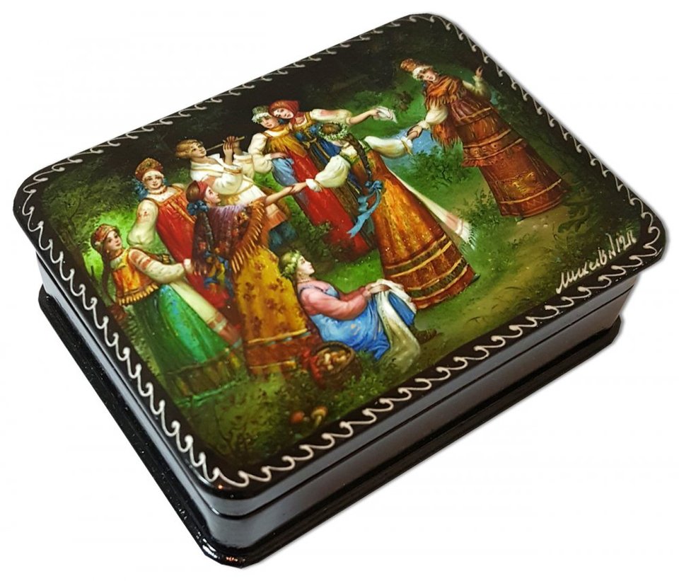 

Шкатулка лаковая с элементами ручной росписи Лель