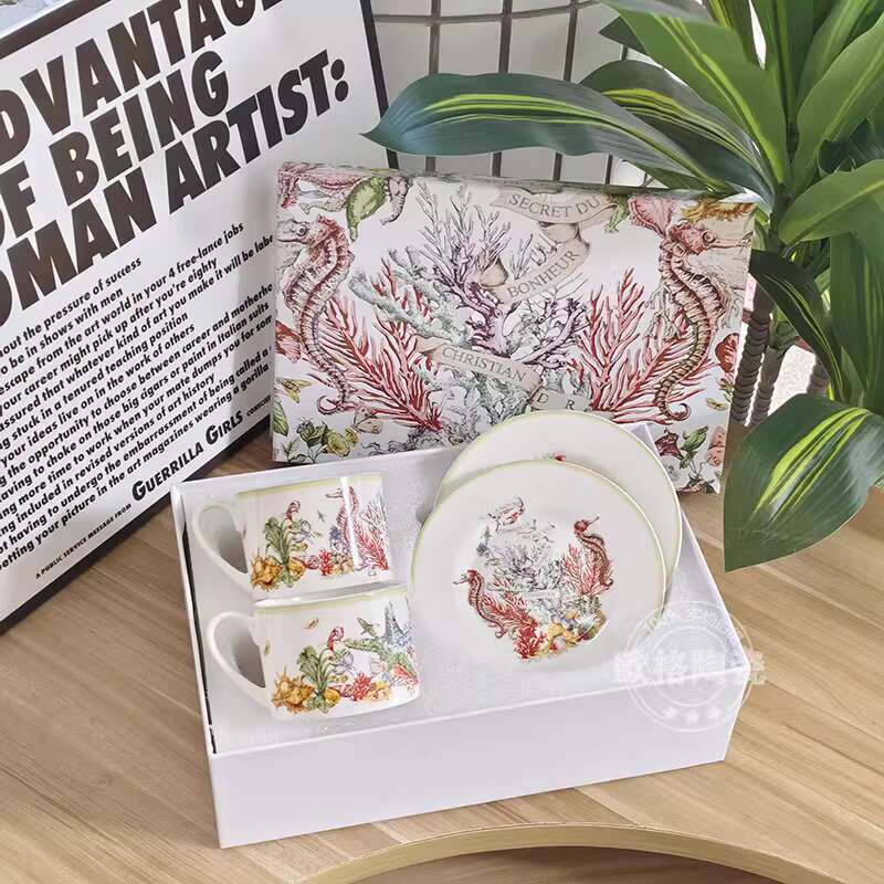 

Европейский костяной фарфор гиппокамп редкие секреты легкая роскошь простая мода изысканный дом двойной кубок диск