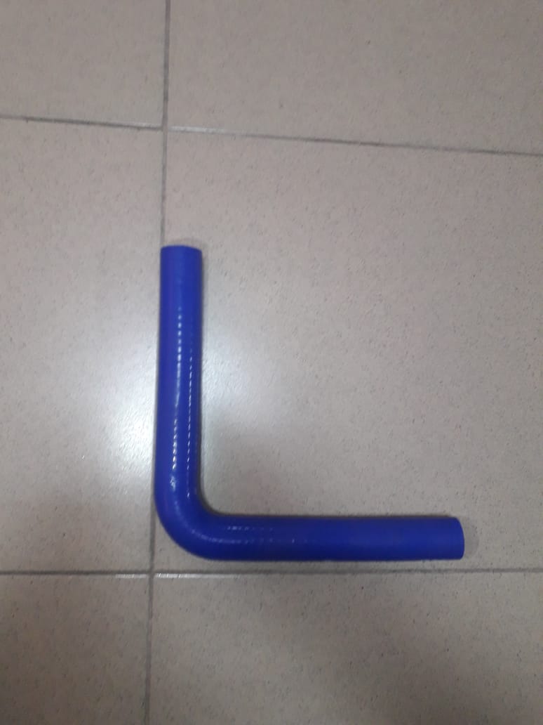 

Патрубок силиконовый угловой