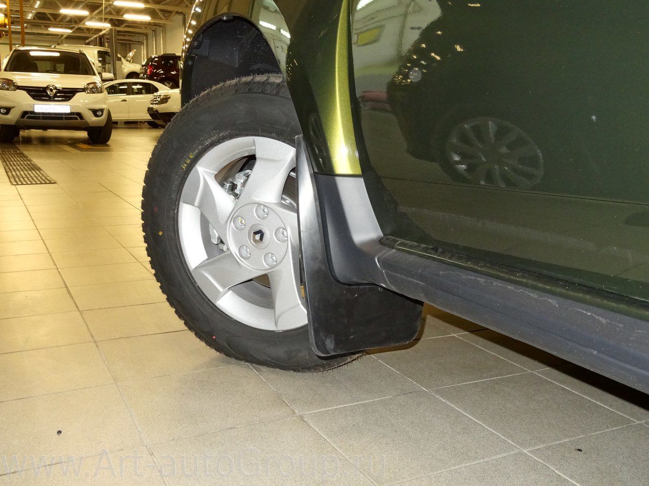 

Передние увеличенные брызговики Renault Duster/Рено Дастер (2010-2021) Дастер-гард