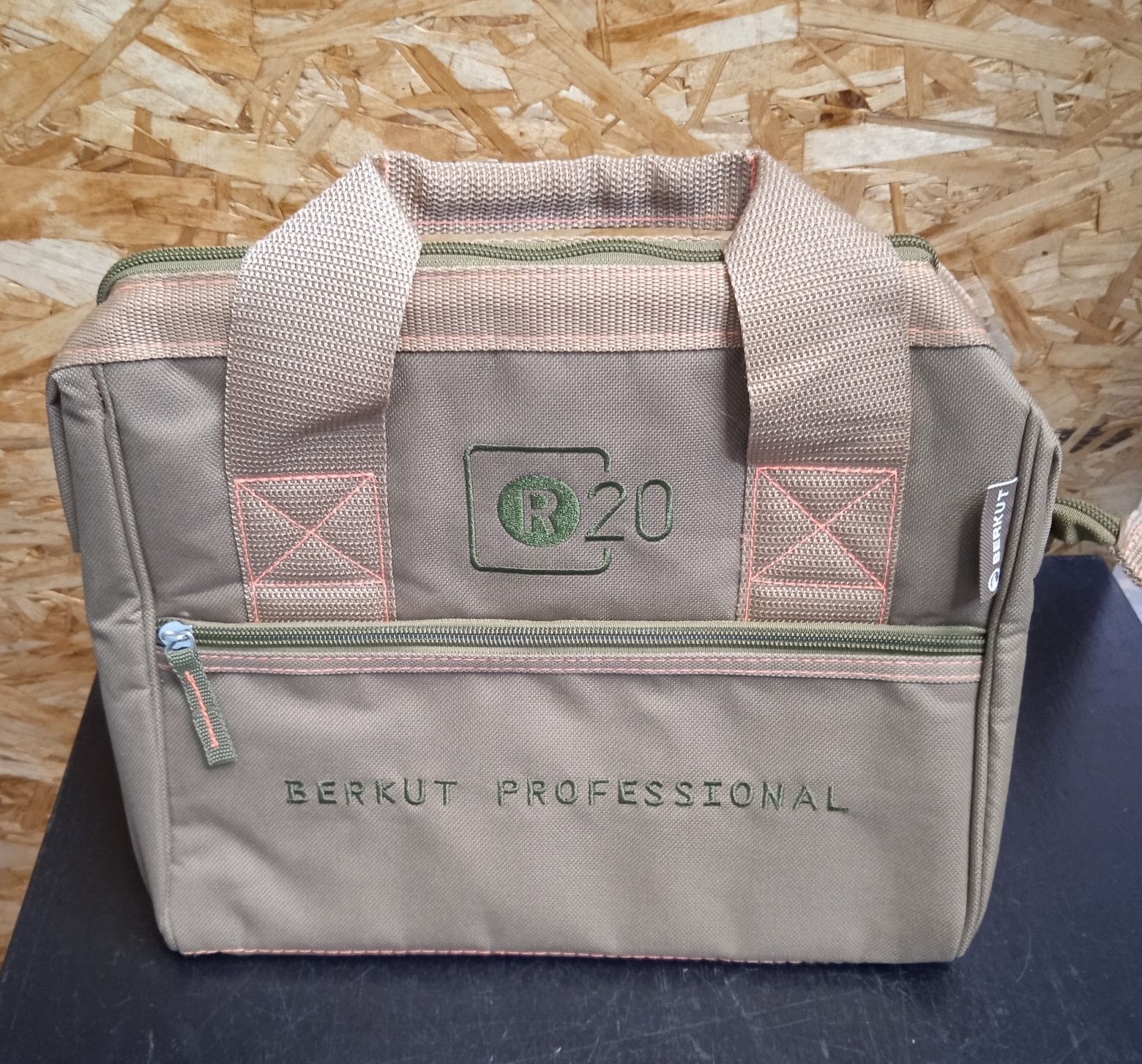 

Сумка для компрессора BERKUT R20 Z-R20-13