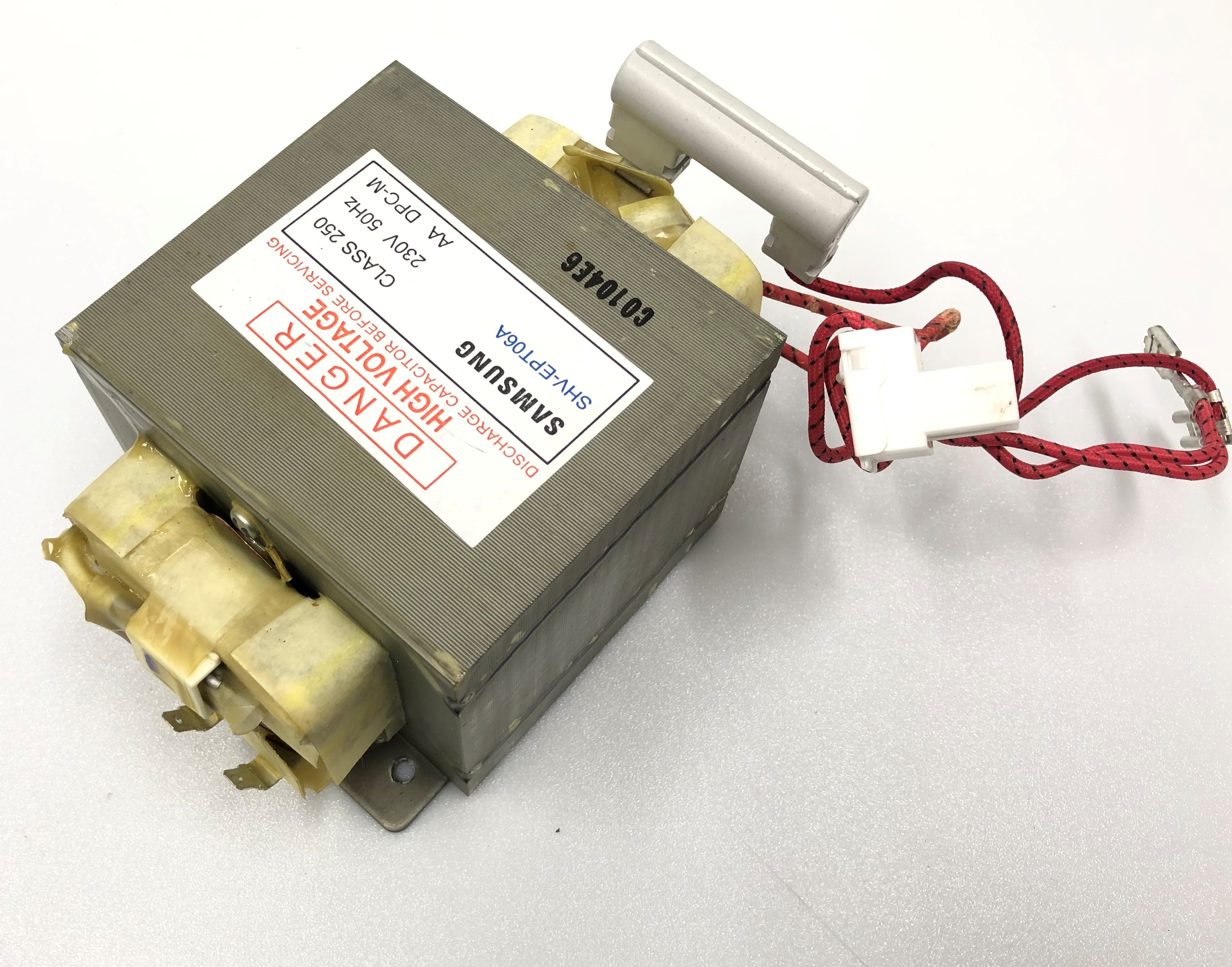 

Трансформатор высоковольтный оригинал SHV-EPT06A DE26-00160A 230V 50Hz для свч печи SAMSUNG MS23K3614AK
