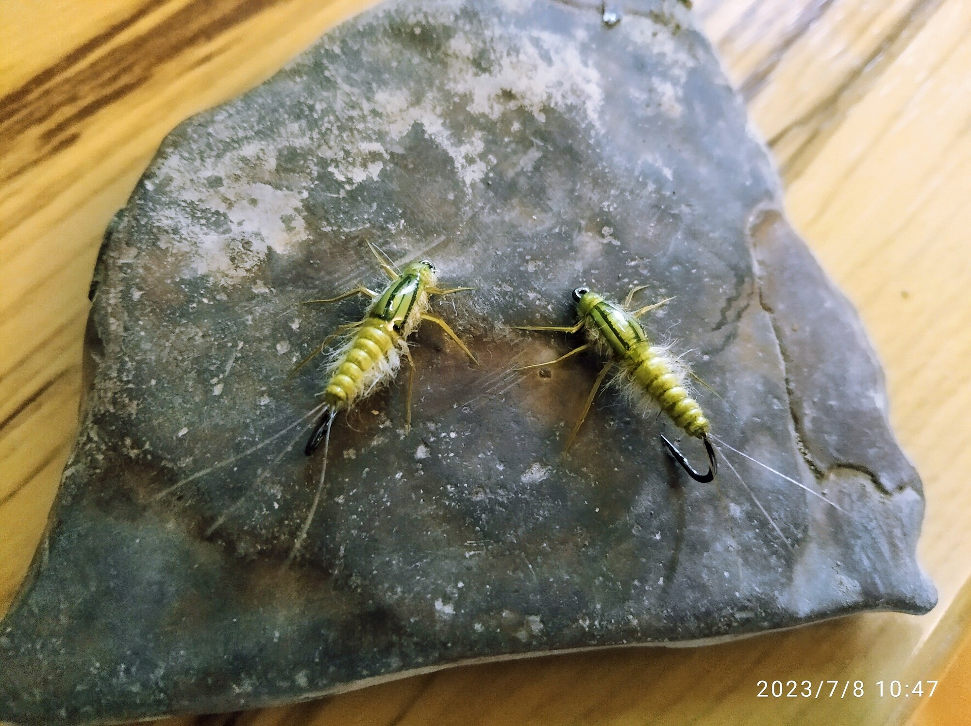 

комплект нахлыстовых мушек 4шт. - личинка поденки(реалистик).