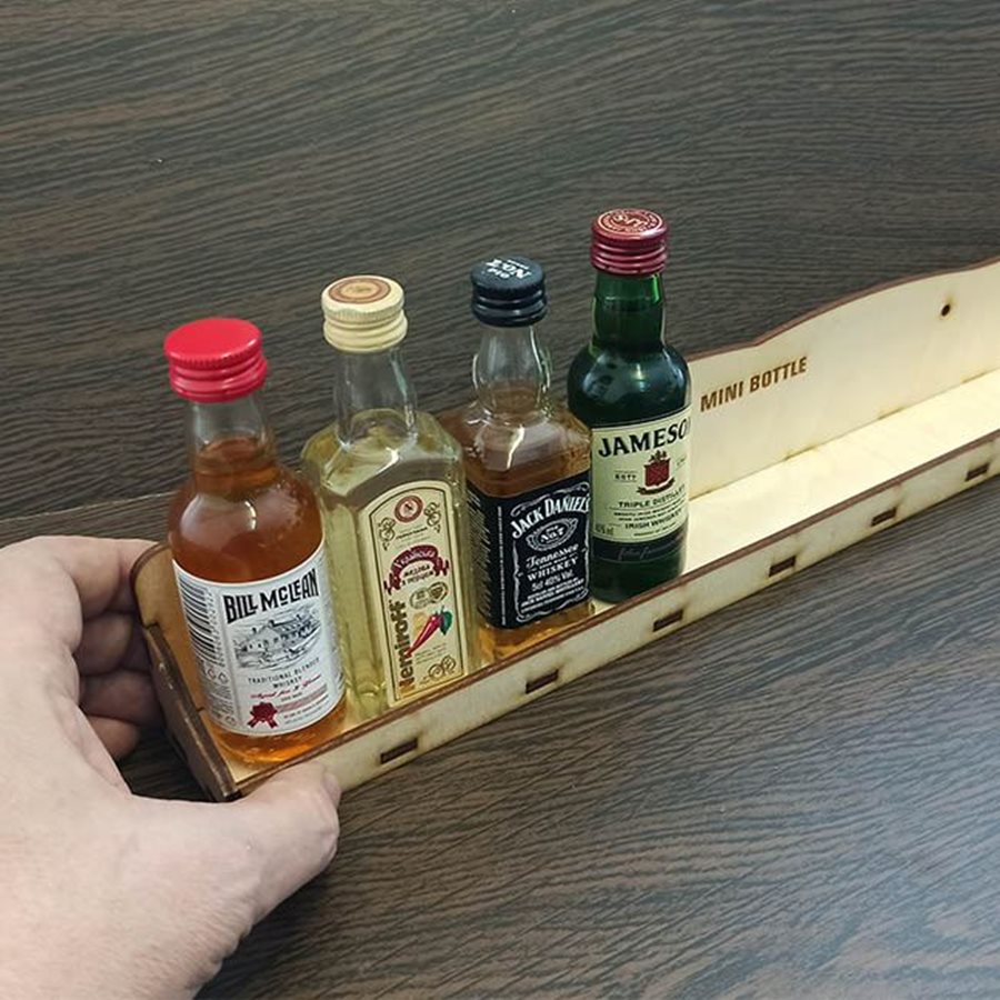 

Полка дерево-фанера для размещения хранения мини бутылок Miniature bottle собранная
