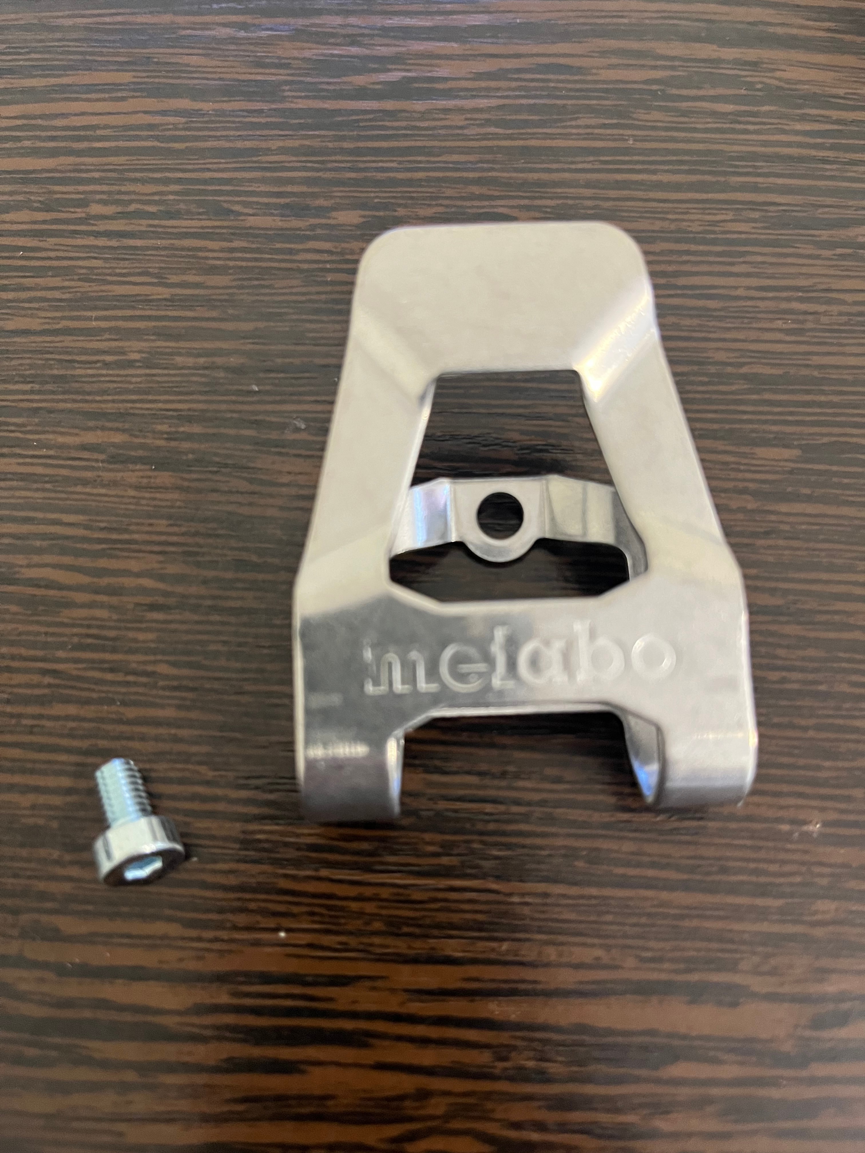 

Метабо шуруповерт BS 18 L и SB 18 L по запчастям. Мотор 317004880, Кнопка 343411560, Редуктор 316096770 316096120 БС 18 Л