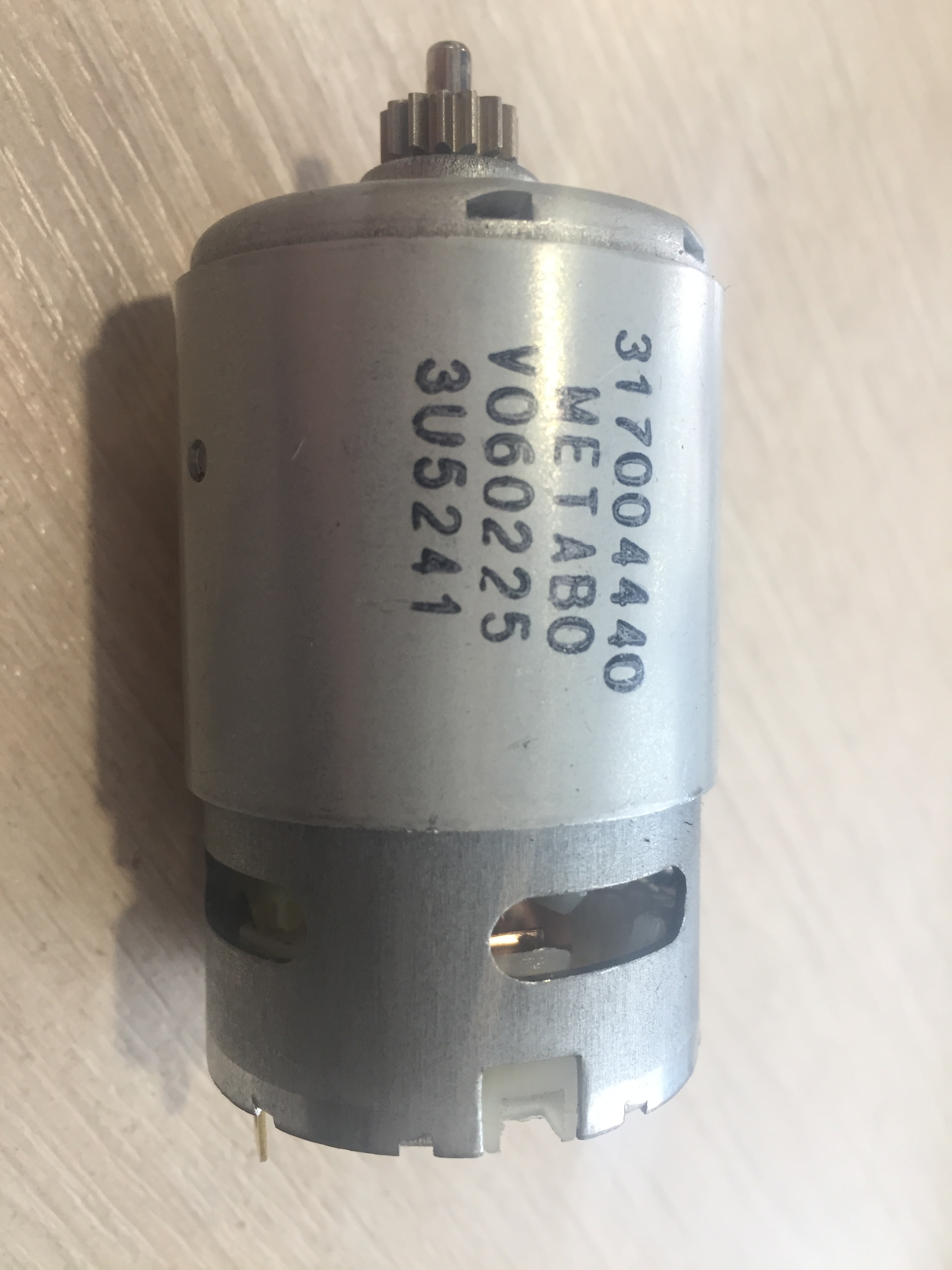 

Metabo BS 18 Запчасти на метабо BS 14.4 Выключатель, двигатель, редуктор и тд..