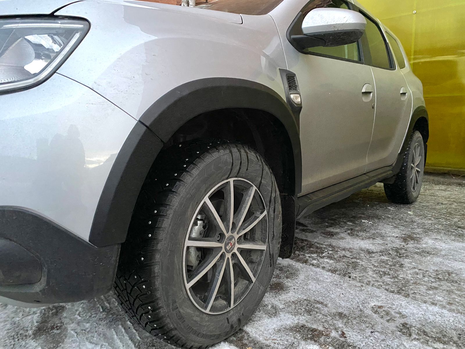 

Накладки на крылья (8 шт) (ABS) RENAULT Duster 2021-