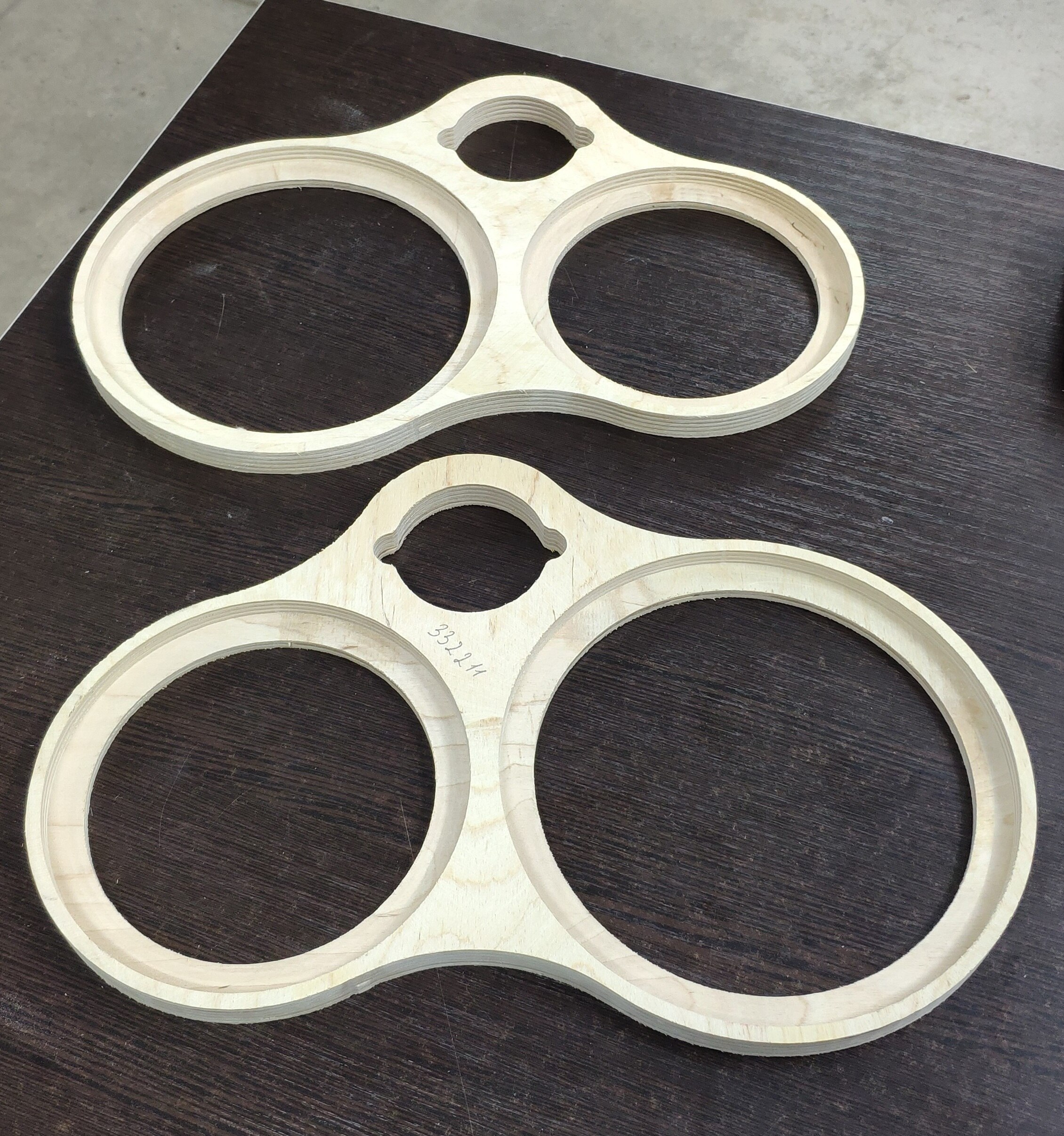 

Плашки для изготовления подиумов (Фанера) потайные. Комплект 2шт