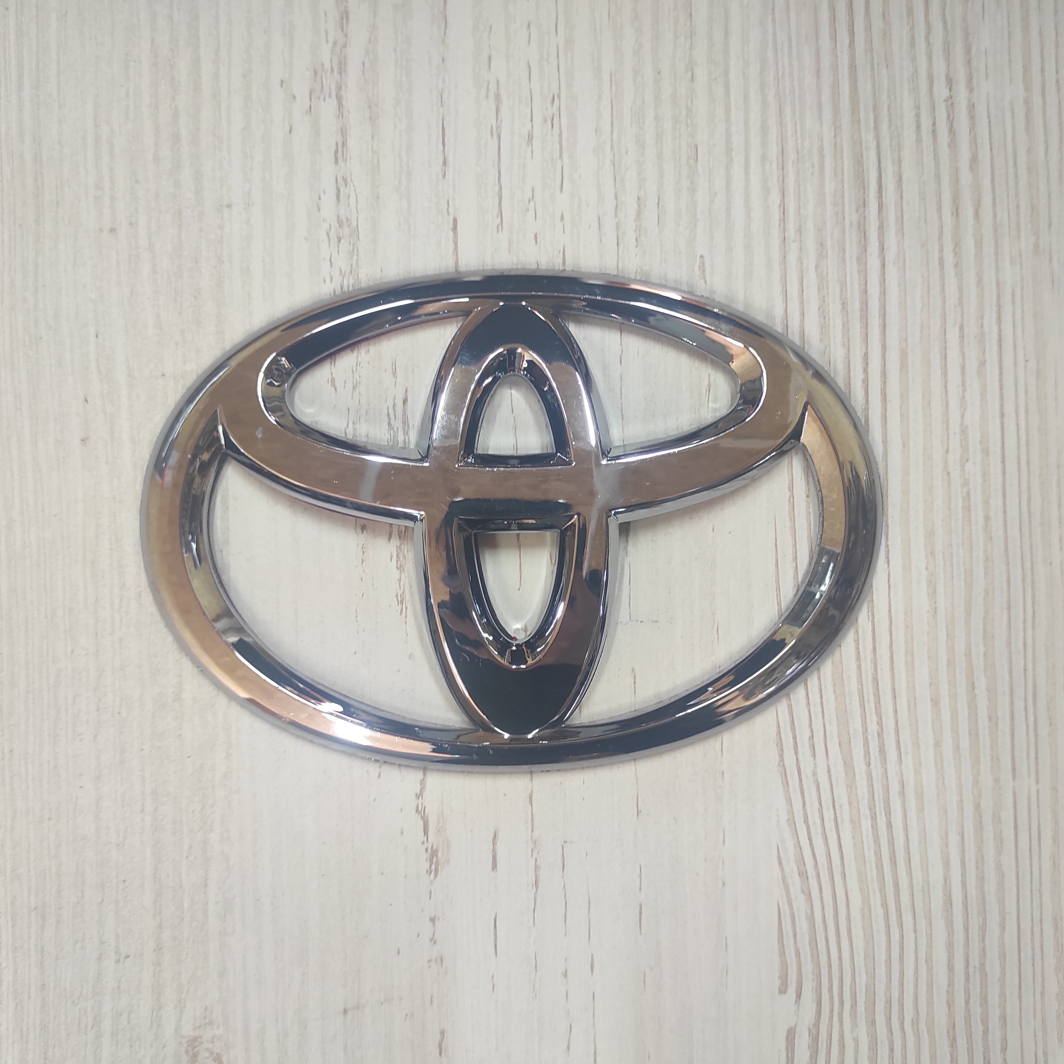 

Эмблема Toyota Тойота 15х10 см логотип знак Toyota Тойота