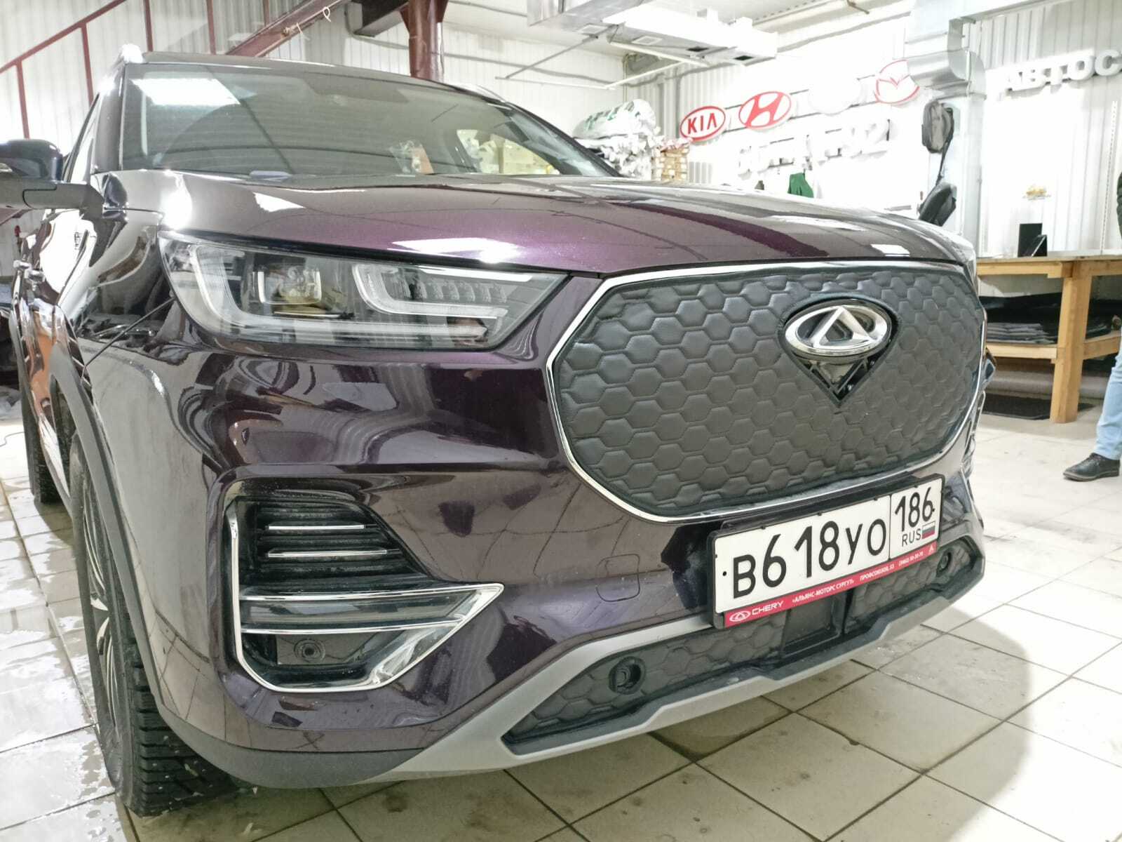 

Утеплитель на радиатор и бампер для Chery Tiggo 8 PRO (2021-н.в.) под камеру и парктроники Чери Тигго 8 Про