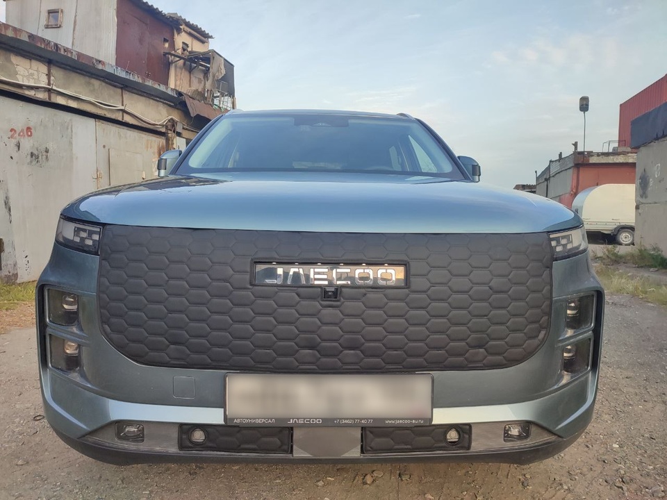 

Утеплитель радиатора для JAECOO J7 2023-2024 с камерой особо прочный ( соты )